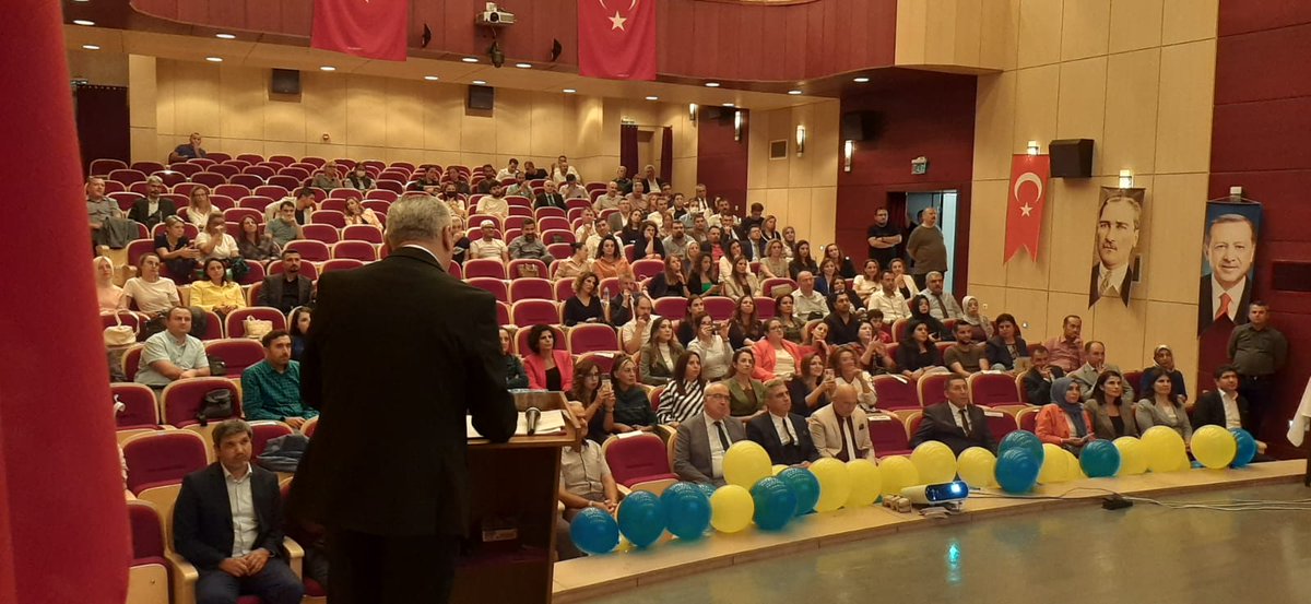 Aydın İmrak (@aydnmrk) on Twitter photo Nazilli İlçe Milli Eğitim Müdürlüğü olarak eTwinning kalite etiketi ödül törenini Sn. Kaymakamımız Sedat Sırrı Arısoy'un katılımıyla gerçekleştirdik. <a href="/ahmtgdr/">AHMET GÜDER 👨🏼💻</a> <a href="/AydinMemArge/">Aydın İl Mem Ar-Ge</a> <a href="/eTwinningAydin/">eTwinning Aydın</a> <a href="/seyfullah0966/">Seyfullah OKUMUŞ</a> <a href="/mehmetatay09/">mehmet atay</a> <a href="/Nazilli_MEM/">Nazilli İlçe Milli Eğitim Müdürlüğü</a> <a href="/Aydin_MEM/">Aydın İl Millî Eğitim Müdürlüğü</a> Nazilli İlçe Milli Eğitim Müdürlüğü olarak eTwinning kalite etiketi ödül törenini Sn. Kaymakamımız Sedat Sırrı Arısoy'un katılımıyla gerçekleştirdik. <a href="/ahmtgdr/">AHMET GÜDER 👨🏼💻</a> <a href="/AydinMemArge/">Aydın İl Mem Ar-Ge</a> <a href="/eTwinningAydin/">eTwinning Aydın</a> <a href="/seyfullah0966/">Seyfullah OKUMUŞ</a> <a href="/mehmetatay09/">mehmet atay</a> <a href="/Nazilli_MEM/">Nazilli İlçe Milli Eğitim Müdürlüğü</a> <a href="/Aydin_MEM/">Aydın İl Millî Eğitim Müdürlüğü</a>