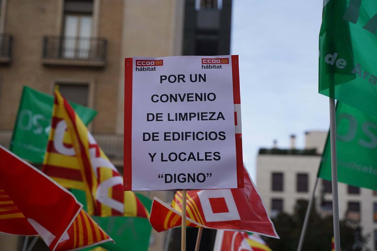 Nativados's tweet photo. @CCOOHabitat_AR @CCOO_Habitat @CCOOAragon @fbaraza27 @Tarodo77 @mariano1838 @MLeonorGil @Irene86557312 Que no se nos olvidé, nunca..#EsencialesyOlvidadas https://t.co/GLkJLL8amJ