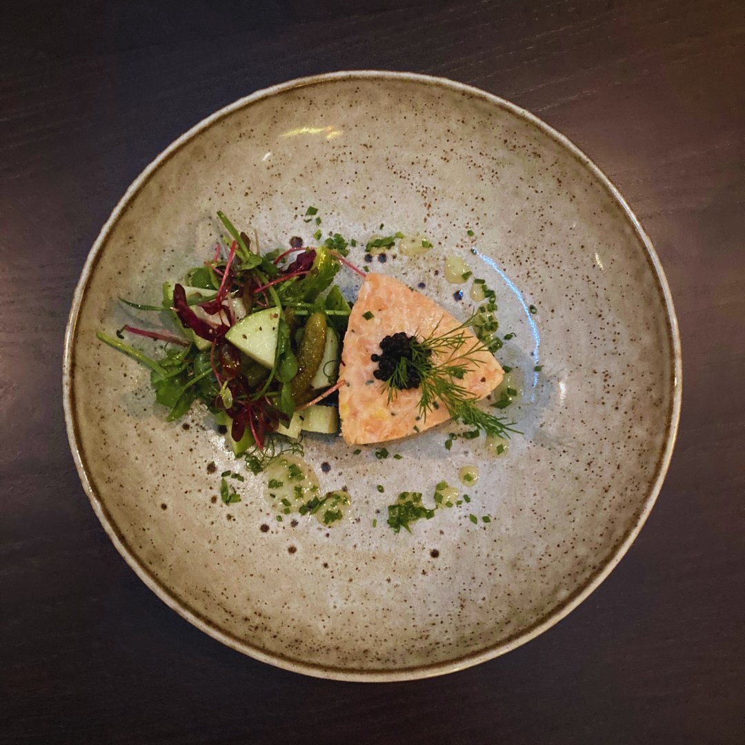 Today is Apple Day 2022. Our Smoked Salmon Cheesecake, apple and gherkin salad will make your day. Time to book a table: buff.ly/3qVrFVW #appleday #smokedsalmon #cheesecake #salad #glasgowseafoodrestaurant #glasgowfood #gambaglasgow #glasgowfoodies #michelinguide2022