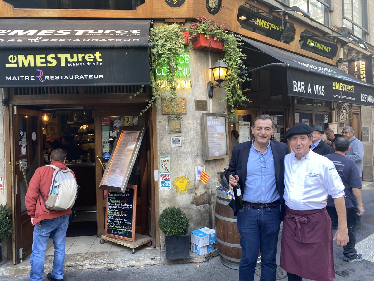 LeMesturet's tweet photo. Jeudi 20/10, la Catalogne était à l’honneur au Mesturet avec les Côtes du Roussillon Villages Les Petits Pins du domaine Dom Brial. La cuisine allait de pair avec un menu tout en saveurs de cette région. #vindusud #degustation #cotesduroussillon https://t.co/N8JEI3mBGM