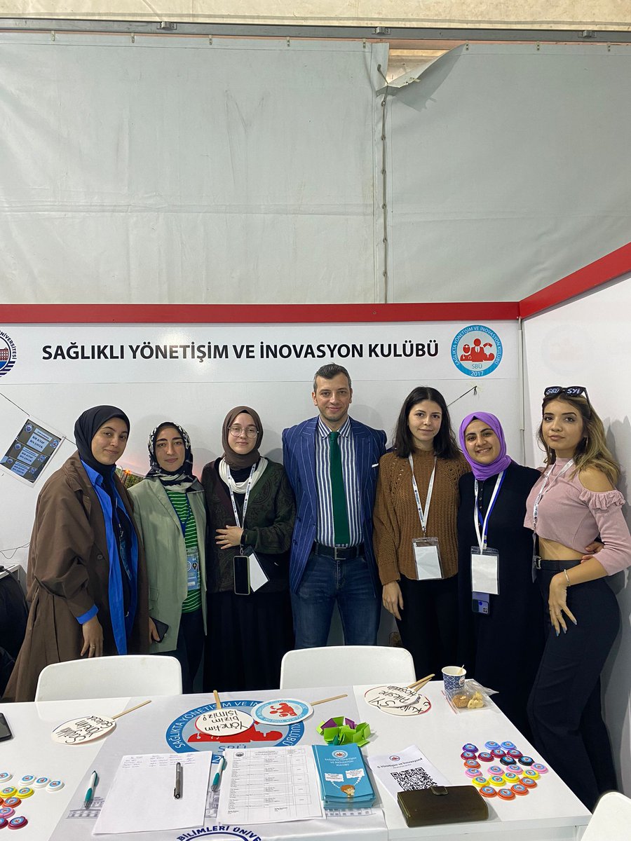 17-18-19 Ekim tarihlerinde okulumuzda düzenlenen Kulüp Tanıtım Haftası'nda bizlerle birlikte olan Sayın rektörümüz <a href="/Cevdet_Erdol/">Prof. Dr. Cevdet ERDÖL</a> , saygıdeğer hocalarımız ve katılım sağlayan siz değerli öğrencilerimize teşekkür ederiz.✨