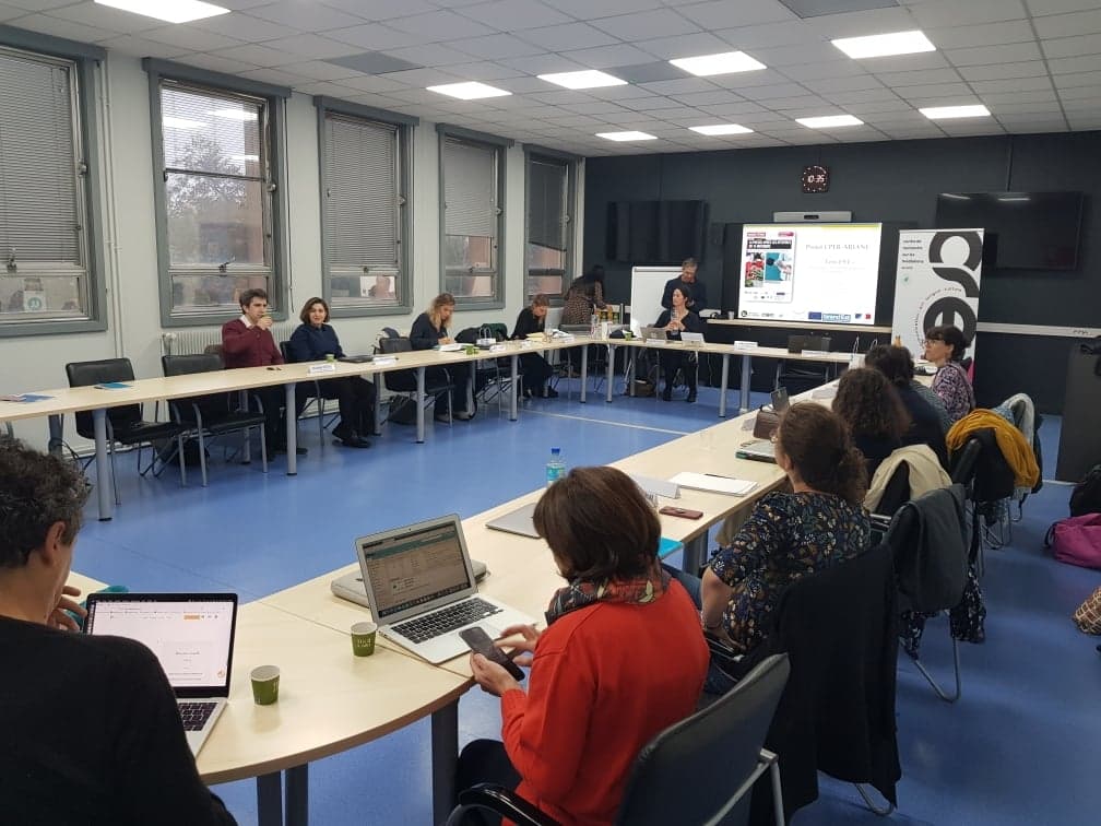 [EN #DIRECT 📸] Journée d'études La presse après les attentats du 13-novembre. témoignages et traitements journalistiques

<a href="/paoliniesther/">Esther Paolini</a> <a href="/DelphineDematte/">Delphine Dematte</a> <a href="/RA_GrandEst/">Région académique Grand Est</a>