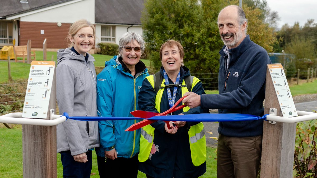 Callander Medical Practice has become Scotland's first GP practice to display our new outdoor #StrengthAndBalance movement panels 🎉 The addition will help to improve #physicalactivity and balance, build strength and boost confidence in movement 🚶👉 bit.ly/3CMroKi