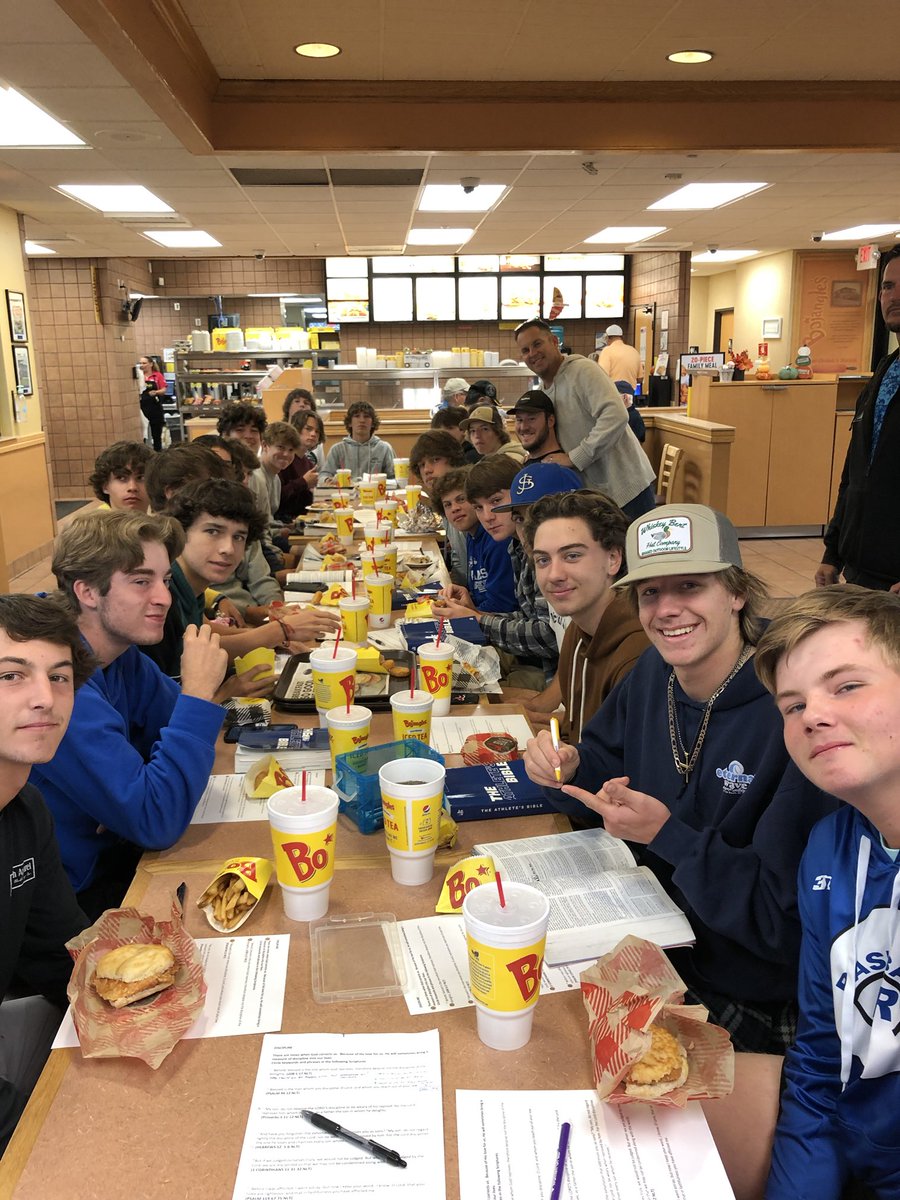 New Bojangles Baseball Bible Study record…..22 players!

#Surrender #FeedtheSoul