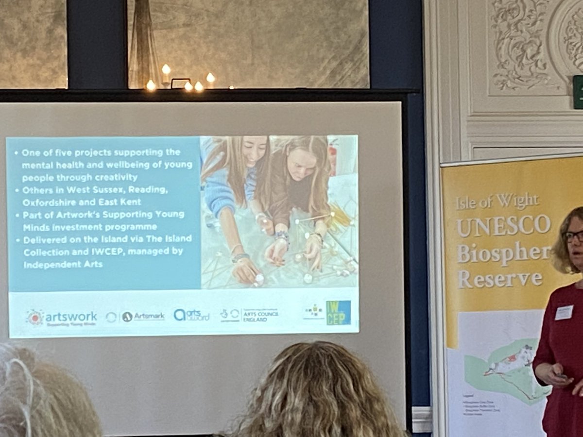 Super presentation on <a href="/IW_CEP/">IWCEP</a> <a href="/TheIslandColle2/">Creative Island</a>’s <a href="/ArtsworkLtd/">Artswork</a> #ACEsupported #SupportingYoungMinds project  <a href="/PetaRainford/">Peta Rainford</a> @IndependentArts shows how the project funding’s being used by young people to create place-changing artworks in #Sandown &amp; #Newport artswork.org.uk/our-work-with-…