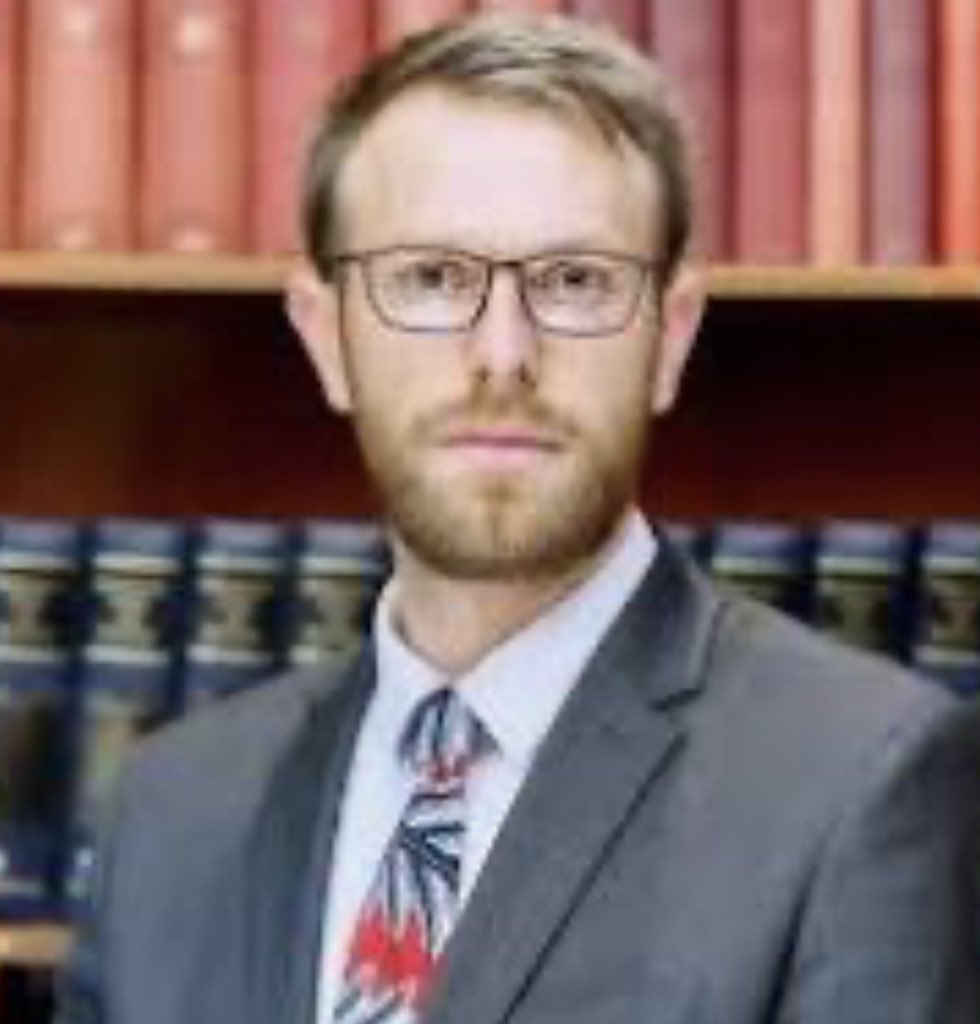 advocatemahere's tweet photo. ⛔️ALERT: It’s reported that @PoliceZimbabwe came to court where lawyer Doug Coltart is defending Hopewell Chin’ono. They asked him to accompany them to Hre Central to investigate a “fraud” arising from a civil case he’s handling. Lawyers mustn’t be persecuted for doing their job. https://t.co/R6iQW6WedW