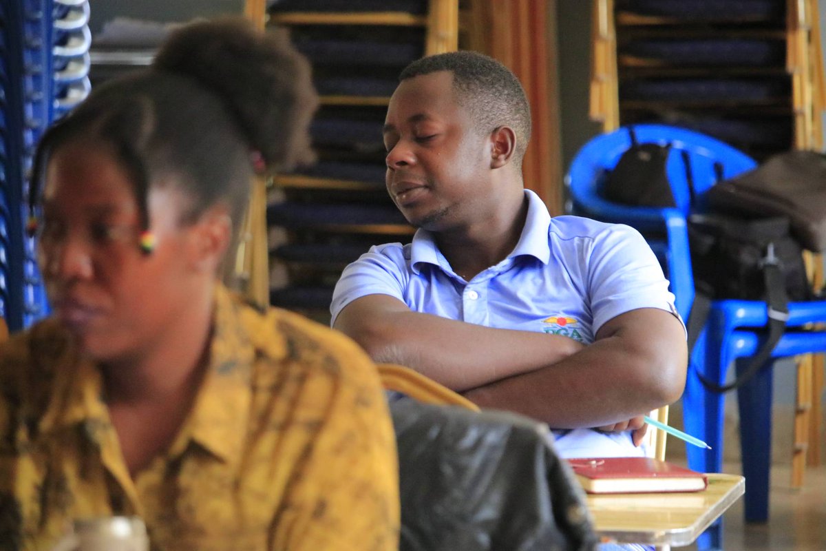 phauganda's tweet photo. Happening Now:
A PHAU workshop in Luwero with Adolescent Young Persons reflecting on the E4C research findings and dissemination.

#E4C #Luwero #FrontlineAIDs #PHAUCARES #E4C_dissemination https://t.co/TrF8XyvnEv