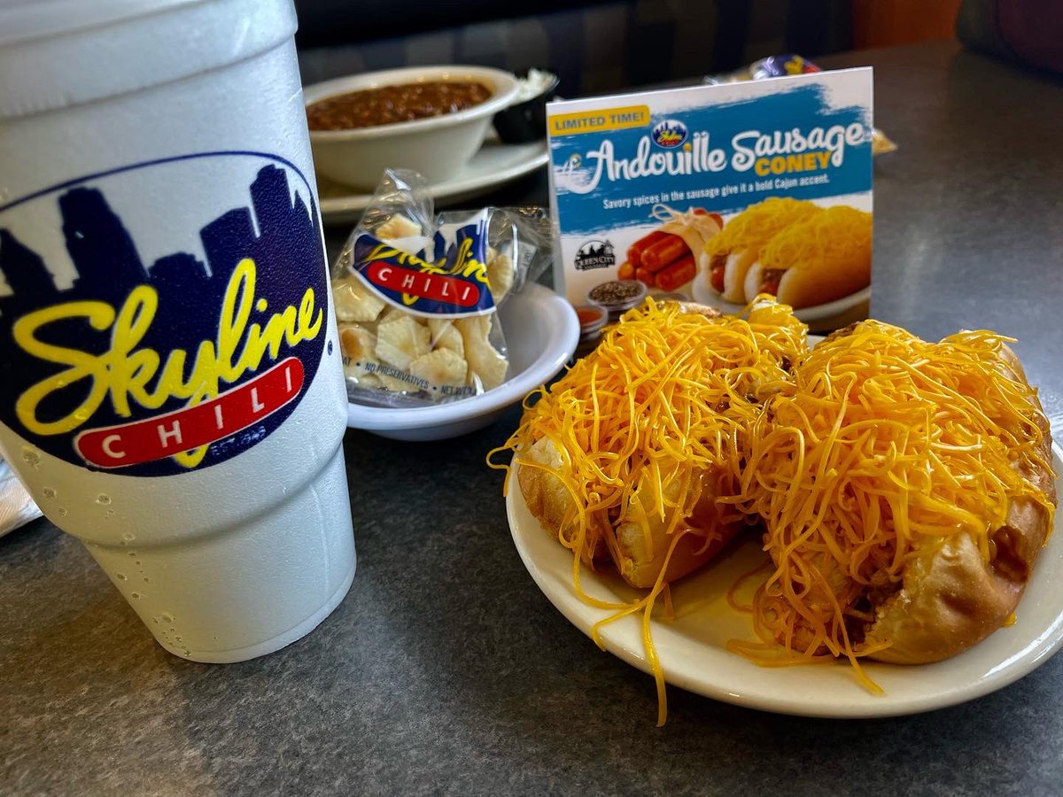 QCSausage's tweet photo. IT’S SKYLINE TIME!

Your weekend “to do” list must include a visit to your local @Skyline_Chili to try the delicious Andouille Sausage Coney featuring QCS Andouille!😋🌭

#weekendfeeling #skyline #andouillesausage #coneys #yum https://t.co/dwySHwA6AY