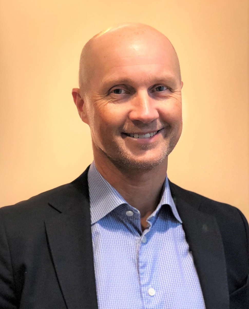 Volvo Bussar får ny chef för den Svenska Marknaden. Martin Spjern tillträder omgående och ersätter Jurong Li som övergår till Volvo Lastvagnar. Martin Spjern började i Volvokoncernen 1990 och har under lång tid arbetat med den svenska bussmarknaden. #volvobussar #volvobuses