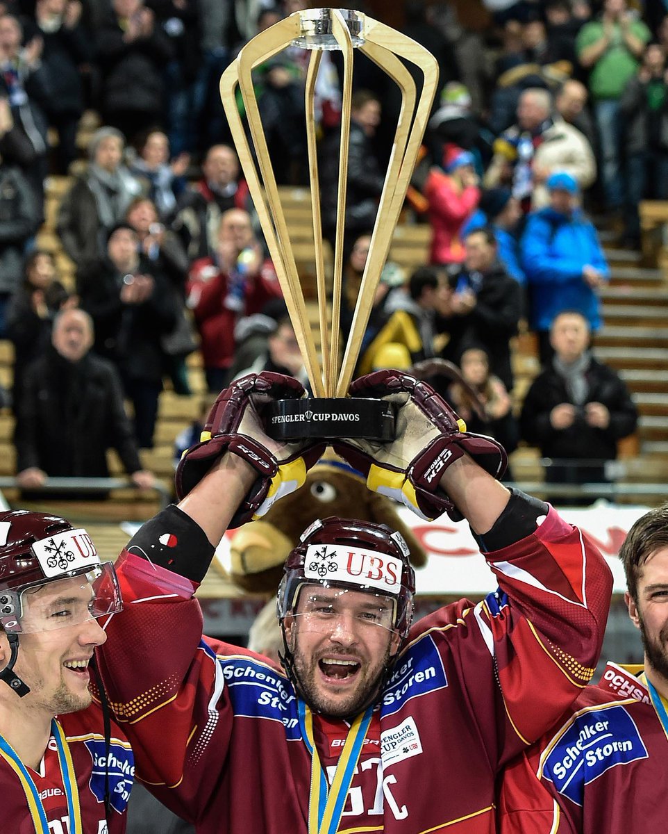 officialGSHC's tweet photo. 𝐆𝐎 𝐆𝐎 !
 
Un 𝙢𝙤𝙩 pour décrire notre légende ?

Rendez-vous le 𝟮𝟱 𝗻𝗼𝘃𝗲𝗺𝗯𝗿𝗲 à la patinoire des Vernets pour la cérémonie du retrait de maillot. 

#Bezina https://t.co/s3fqe5a7b4
