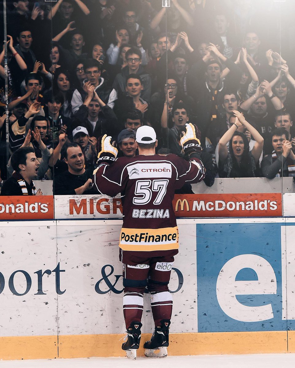 officialGSHC's tweet photo. 𝐆𝐎 𝐆𝐎 !
 
Un 𝙢𝙤𝙩 pour décrire notre légende ?

Rendez-vous le 𝟮𝟱 𝗻𝗼𝘃𝗲𝗺𝗯𝗿𝗲 à la patinoire des Vernets pour la cérémonie du retrait de maillot. 

#Bezina https://t.co/s3fqe5a7b4
