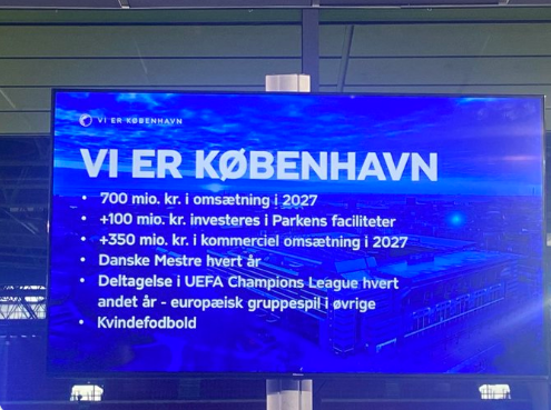 VamosDK's tweet photo. Fedt at FCK går ind i kvindefodbold, og sikke nogle penge de smider efter det. Deres målsætning om at vinde hvert år og komme i CL hver 2. er jo hellere ikke urealistisk.. Så meget konkurrence er der jo hellere ikke i kvindefodbold... #fcklive #sldk #goweekend https://t.co/RIJsmQ6Mig