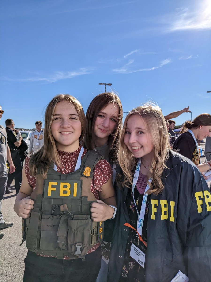 FBISaltLakeCity's tweet photo. We enjoyed sharing the #FBI experience with eighth and 10th grade students at the Worlds of Work (WOW) career exploration event in Great Falls, MT this week! We hope to see some of these faces in the Bureau one day! @GFCMSU, @uprovidence, @UWCascadeCounty, @gtfallschamber https://t.co/kkm3Yk6viG