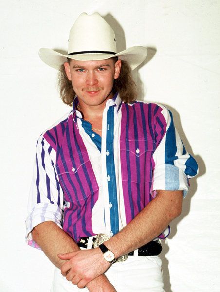 tracy_lawrence's tweet photo. But really, when can these shirts make a comeback? https://t.co/nzUr4zCliZ