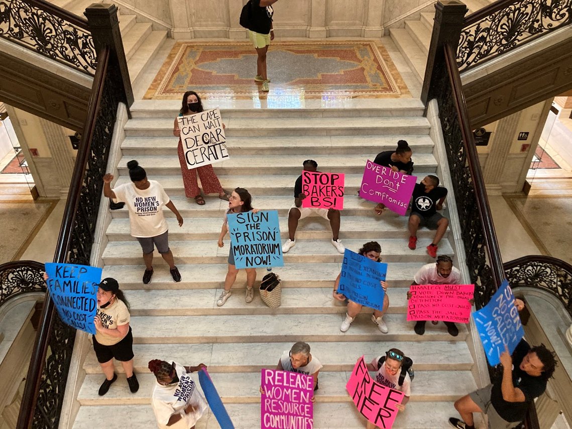 Earlier this week, MPHA joined @justicehealing, @MassLawReform, & 76 orgs urging #MaLeg to come back & pass legislation that #MA communities are counting on - like the Prison Moratorium bill & the HOMES Act! We can’t afford to wait until next session ➡️ tinyurl.com/specialsession…