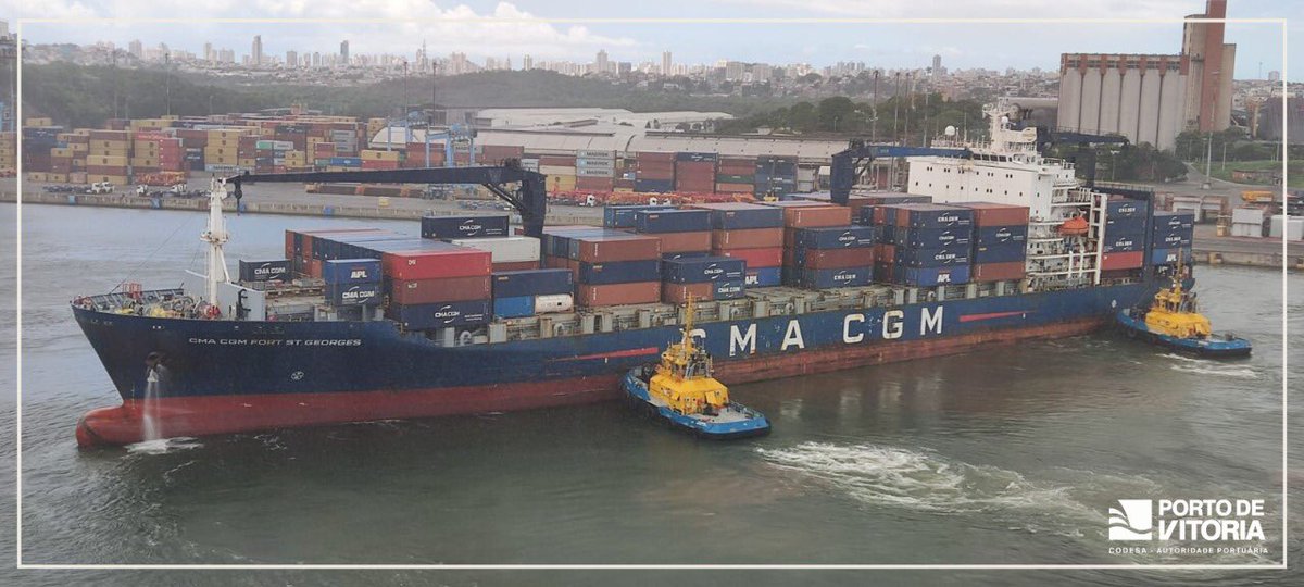 Vportsbr's tweet photo. CMA CGM FORT ST GEORGES realizando manobra de giro para atracação no berço 203, no TVV.

📸@filho_geraldoabreu https://t.co/ZsunStmNdQ