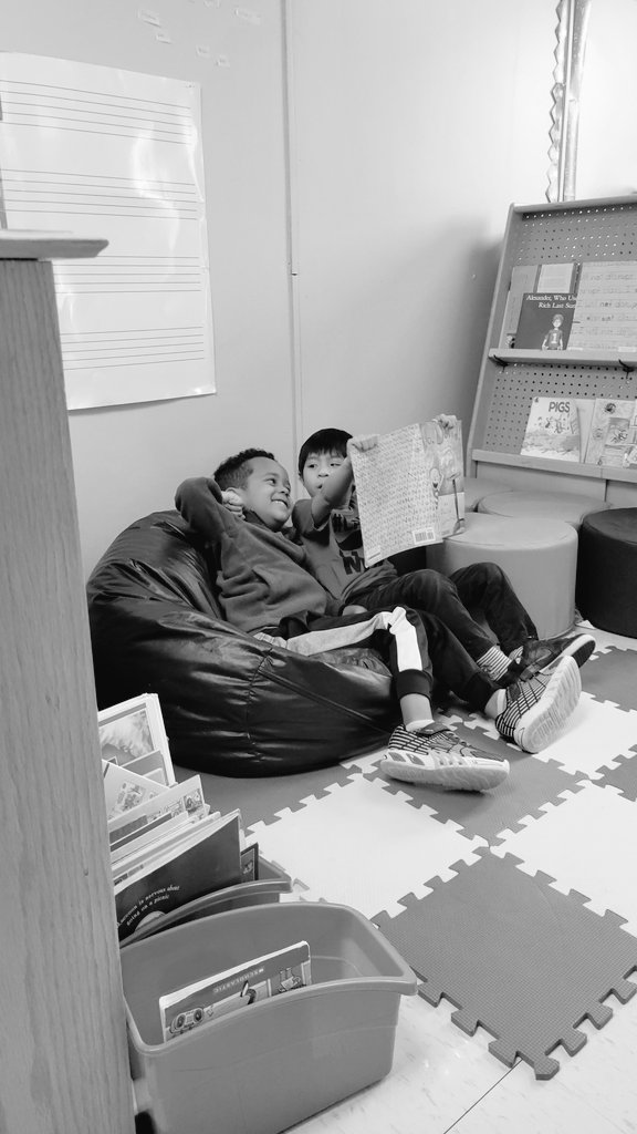 MsLewisWCDSB's tweet photo. We ❤️ to read! https://t.co/ddQfsKD2Sd