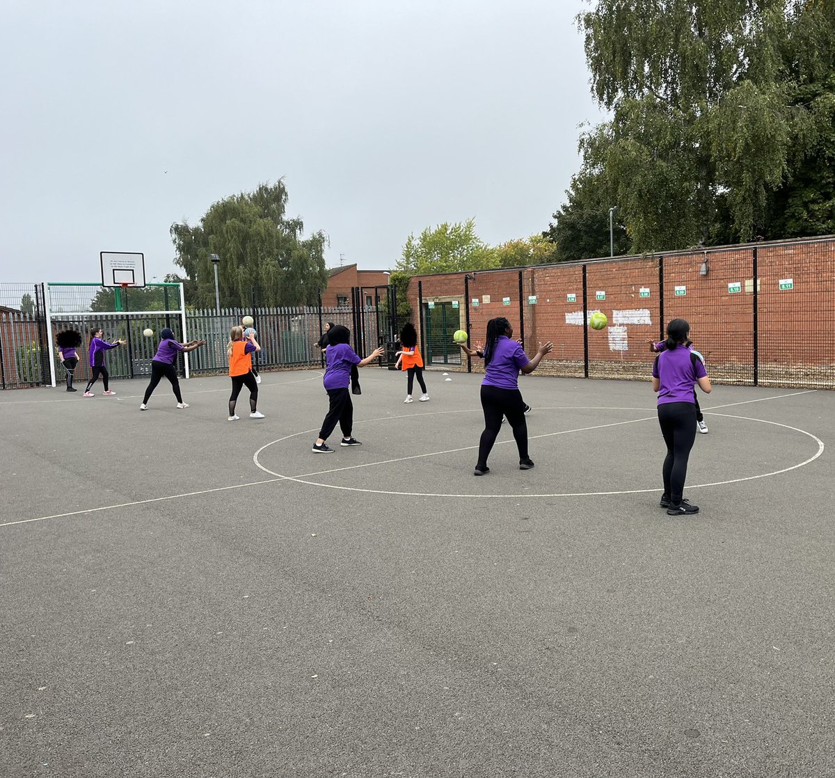 Miss Middleton tweet media