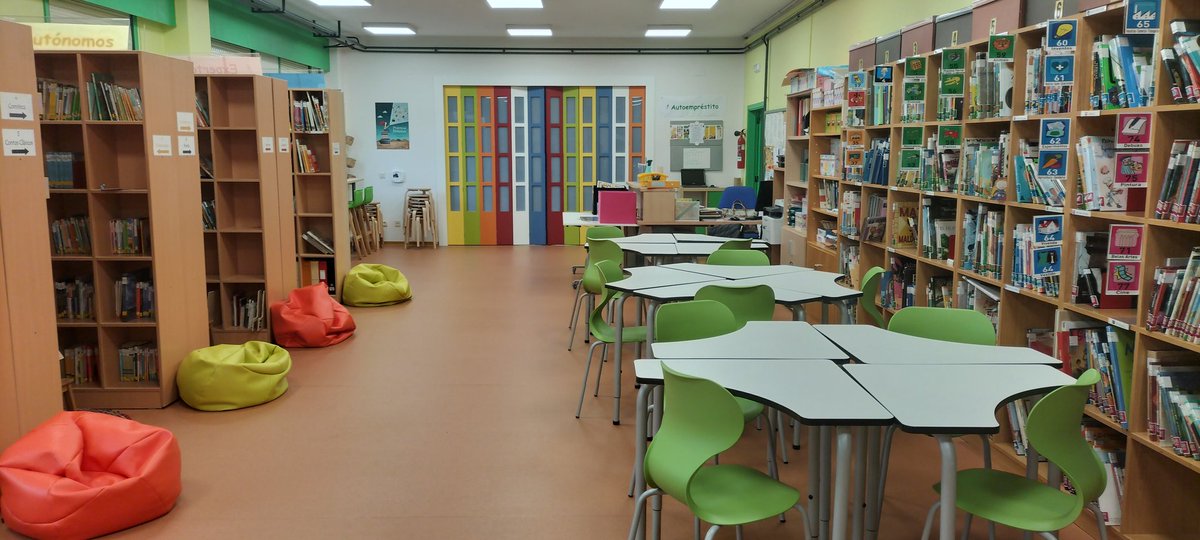 bescolaresgal's tweet photo. Onte estivemos na biblioteca do CEIP Milladoiro de Malpica.
#CartografíaPLAMBE22 #LIA2 #bescolaresgal #bescolaresgalabertas https://t.co/zzVJHplETI