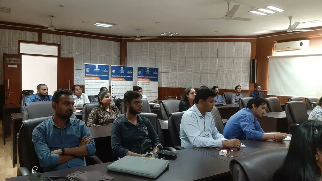 nicsgov's tweet photo. National Institute for Career Service organized a Brainstorming Workshop with Employers for NCS version 2.0 Session for Employers. Sh. Amit Nirmal, DDG &amp; Smt. Lata Gautam, Director I/C, NICS addressed the session and interacted with the Employers. https://t.co/HG0vbFQrz0