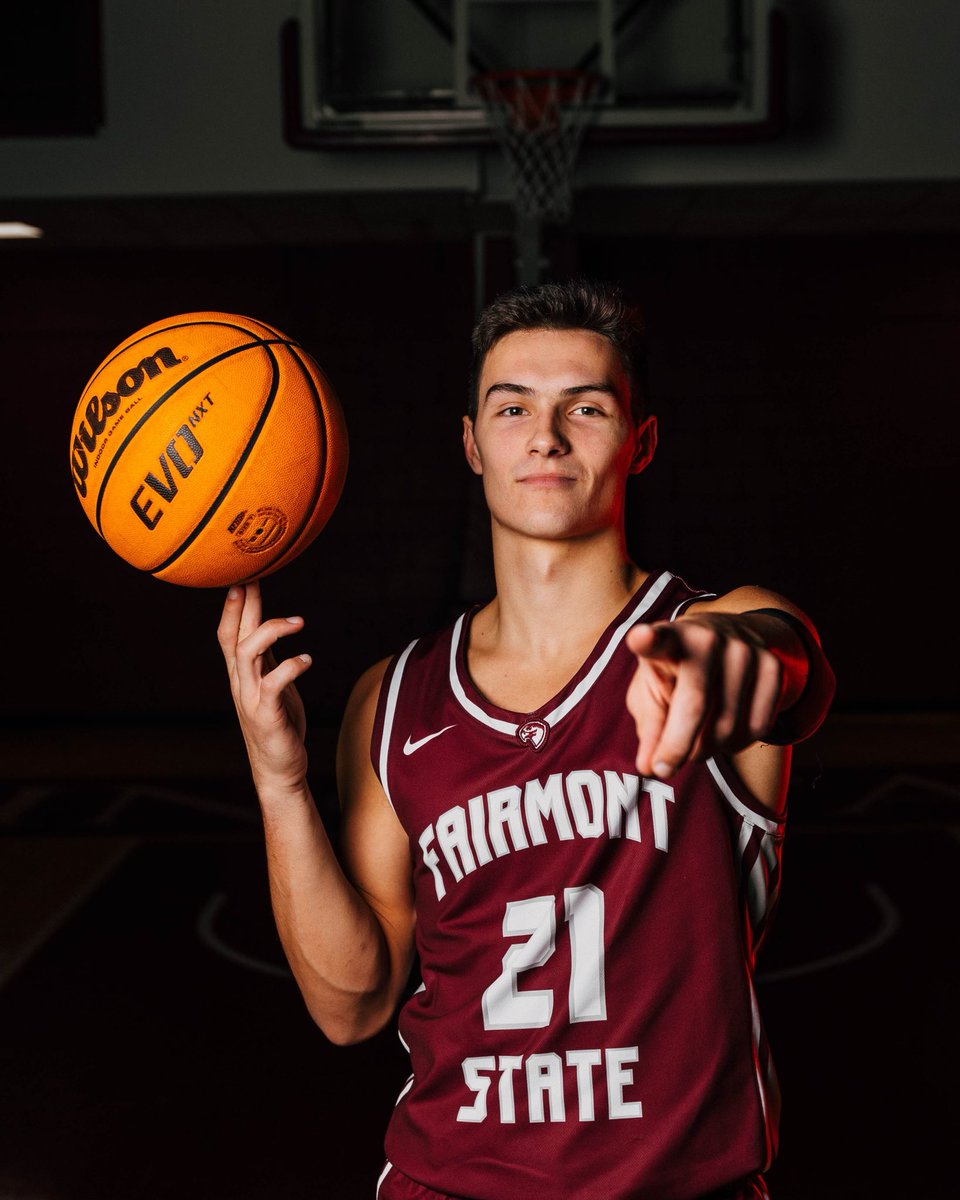 beeshoops's tweet photo. Can’t wait to watch ⁦@tylerganley3⁩ play this year at Fairmont State. Would rather have him use his Covid year and play for the Bees again but I guess this is the next best thing. 😂
We are proud of you TBone. https://t.co/gs6Wmi7ePk