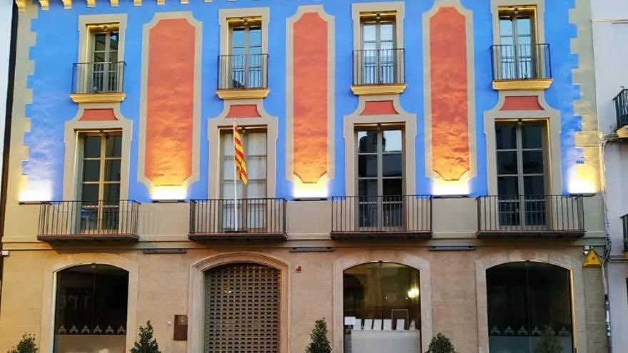 IgualadaNews's tweet photo. 🔴 #ÚLTIMAHORA Els treballadors del Consell Comarcal de l'Anoia emeten un comunicat exigint solucions i anuncien mobilitzacions als plens municipals amb representació dels dirigents.

👉🏻 La primera convocatòria serà el dimarts 25 d’octubre a les 20h al Ple d’Igualada. https://t.co/UeLNeU0UX8