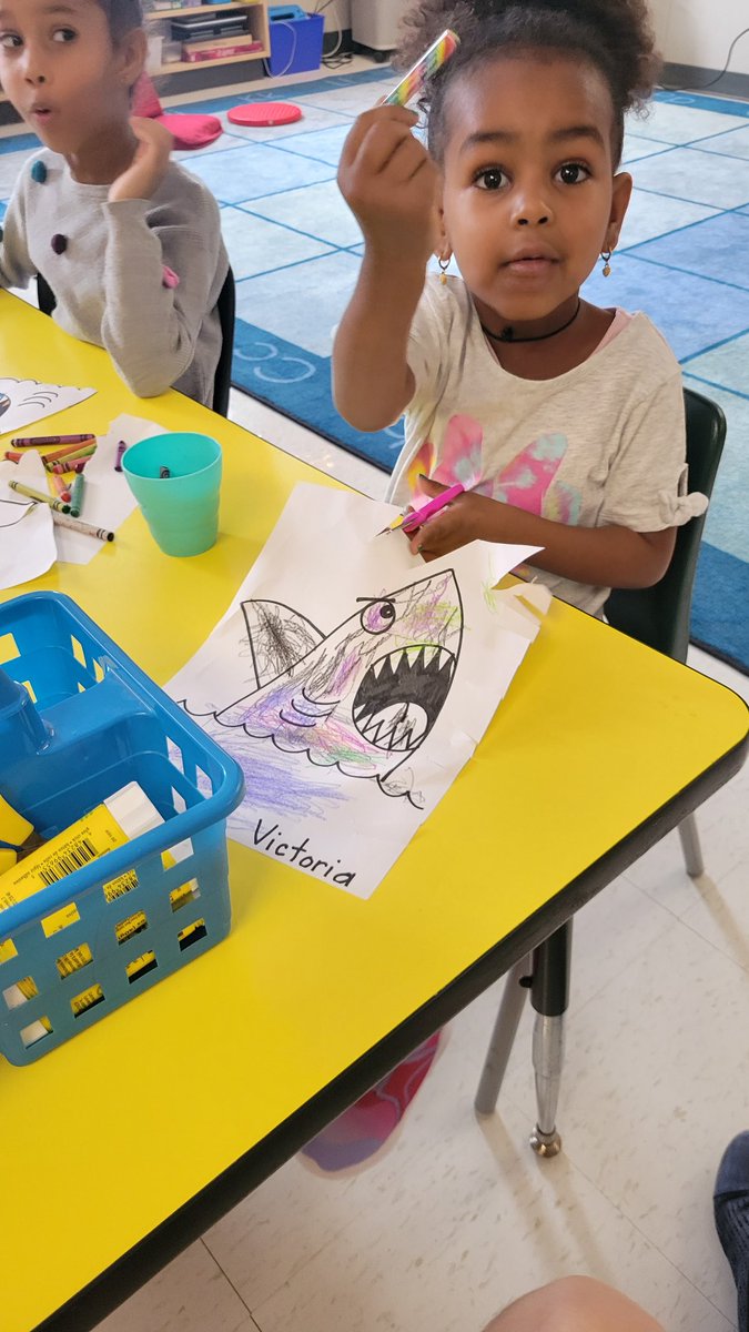 MsLewisWCDSB's tweet photo. Mini Artists 🎨 ✨️ https://t.co/whjqPnUwsy