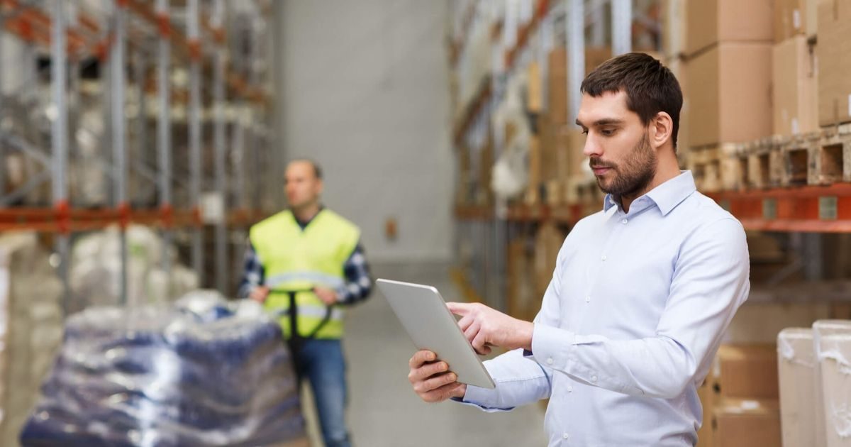 NadiaBouchefa's tweet photo. #recrutement #rh #logistique
📣 @Crit implantée au sein d'une entreprise de logistique recherche un ou une chargée de recrutement.
Doté d'un très bon relationnel, vous aimez le terrain et la proximité
Ce poste est pour vous 👉
https://t.co/tAj4YGfNGi… https://t.co/ByvxQ5oEqR