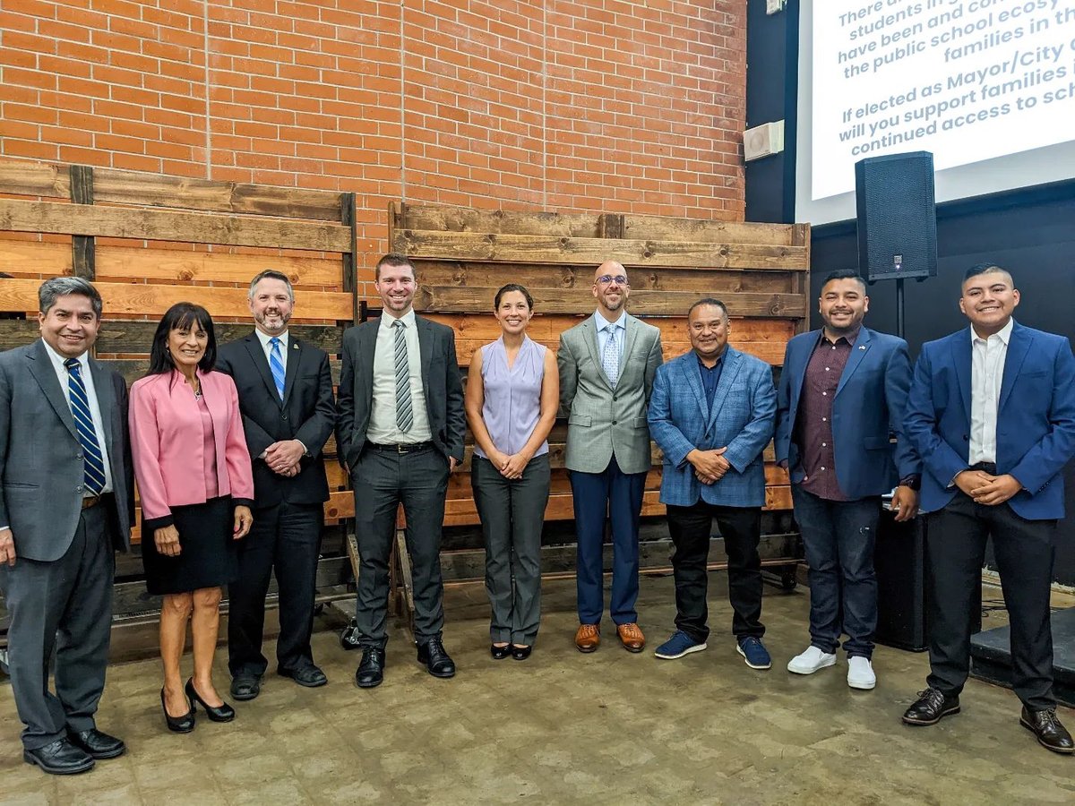 In collaboration with @Vista_Charter and @EdnovateSchools, we successfully hosted our first Santa Ana Charter Schools Candidate Forum! Thank you to all the candidates who attended and to our team who made this possible. #schoolchoice #charternation #creatingcommunitychange