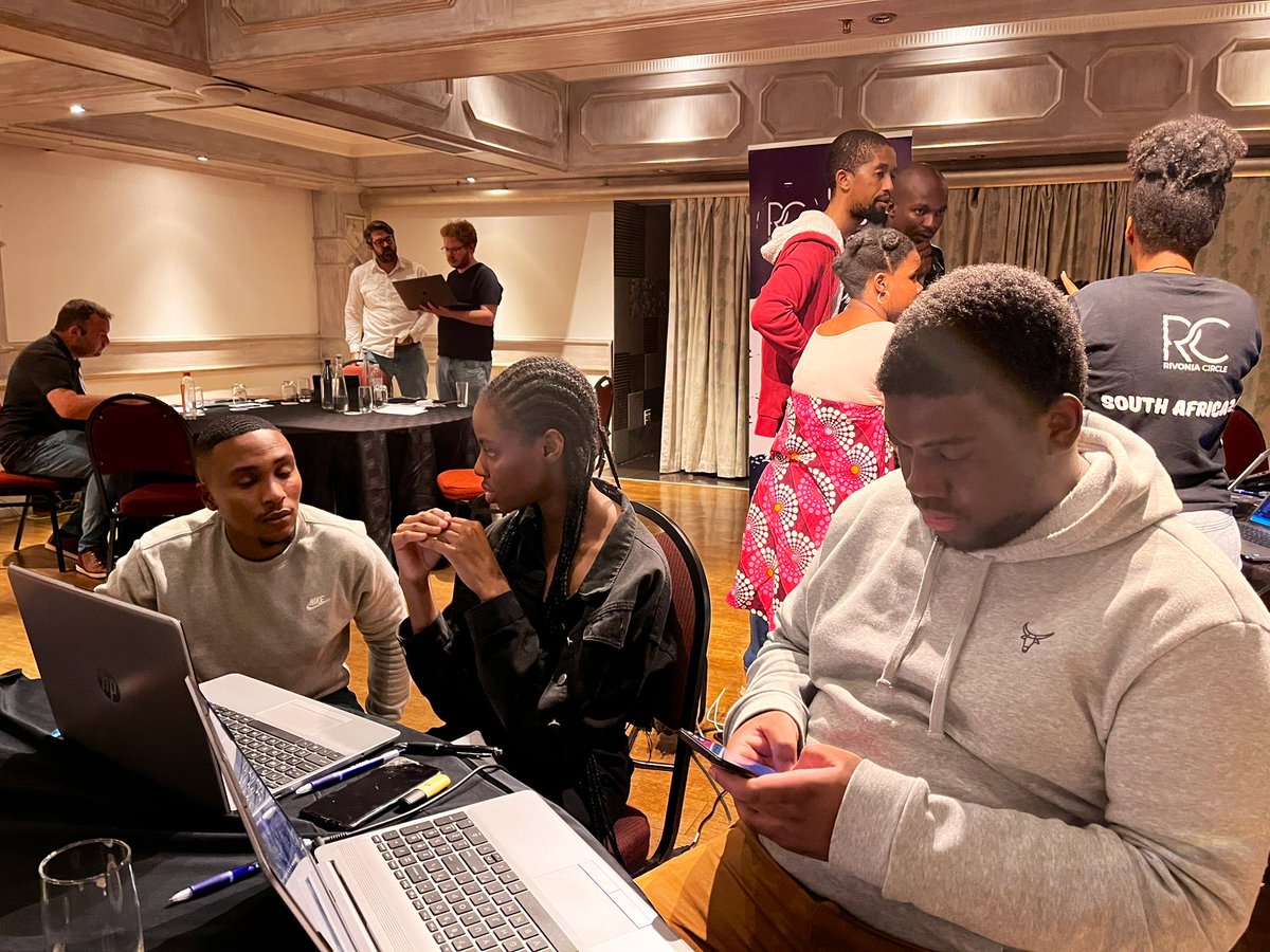 4otune's tweet photo. In August @Geekulcha facilitated the @rivonia_circle #PowerToAct Hackathon at @TshimologongIT which gathered techies, policymakers &amp; activist to tackle 4 challenges presented by RC

The 4 winning teams &amp; two other teams have reunited to integrate the solutions 

#PowerToActHack https://t.co/mczZWQfkXT
