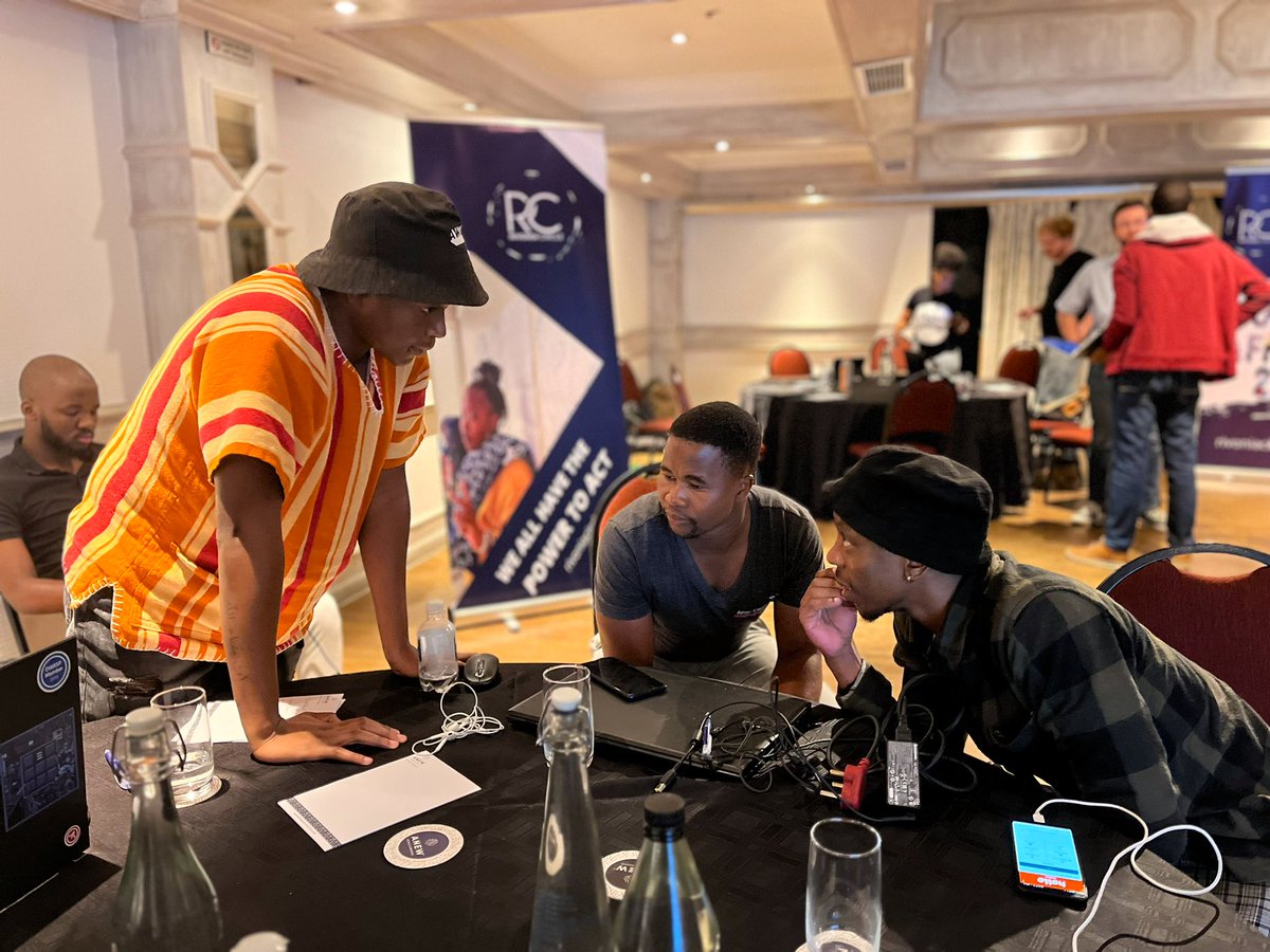 4otune's tweet photo. In August @Geekulcha facilitated the @rivonia_circle #PowerToAct Hackathon at @TshimologongIT which gathered techies, policymakers &amp; activist to tackle 4 challenges presented by RC

The 4 winning teams &amp; two other teams have reunited to integrate the solutions 

#PowerToActHack https://t.co/mczZWQfkXT