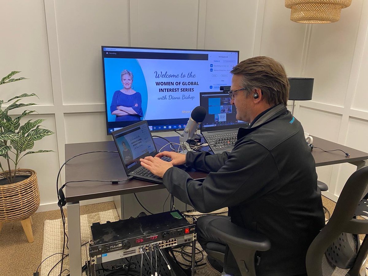 We’re live at our HQ Studio in Vancouver for another round of the Women of Global Interest Series. Host <a href="/DianaLovesParis/">Wayne ❤️ Memecoin</a> is interviewing best-selling author <a href="/authorparul/">Parul Agrawal</a> from Arizona today. 👍#virtualseries