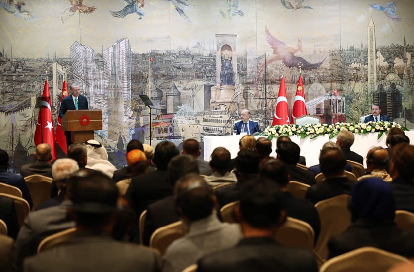 _aliyalcin_'s tweet photo. Cumhurbaşkanımız Uluslarası Emek Konfederasyonu [ILC] Heyetini Kabul Etti.

25 Ülkeden 33 Konfederasyon ile İstanbul’da kuruluşunu gerçekleştirdiğimiz ve 25 Milyon’dan fazla emekçiyi temsil eden #ILC heyetine ilgileri için Cumhurbaşkanımız Sn.@RTErdogan ‘a teşekkür ediyoruz. https://t.co/WgU8pE9mzP