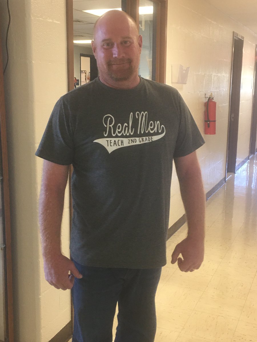 WMES_SMCPS's tweet photo. We love your shirt, Mr. Arnold! https://t.co/Jlp2HeqIIo