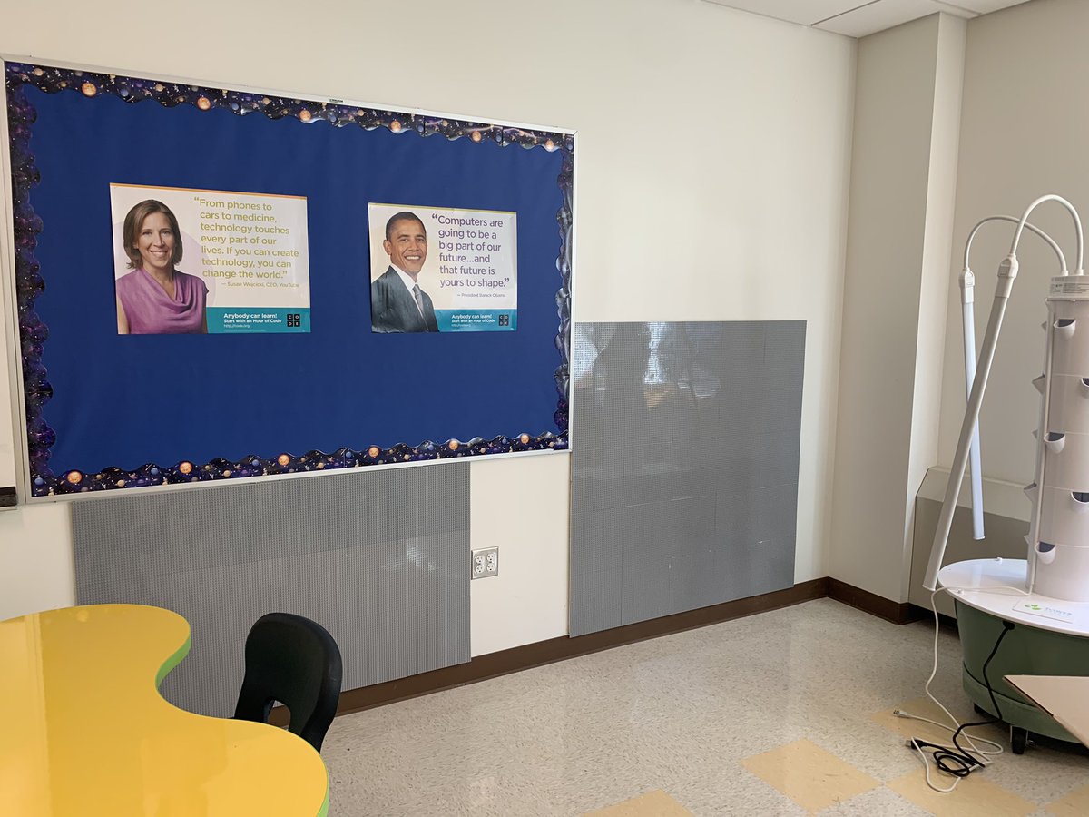 CPerrySTEM's tweet photo. Perfect timing! The new #LEGOwall is up in the #STEAMClassroom at SSS just in time for #MassSTEMWeek ! #ComingsoontoHHStoo #STEAM #STEM @MassSTEMWeek @superkvogel @CroninSummerSt https://t.co/wda2cx55n8