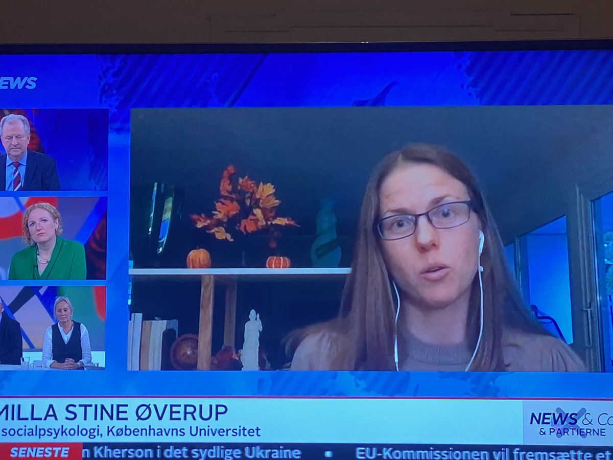 On Danish TV, talking about @SelterMosby research, in honor of Tinder's anniversary