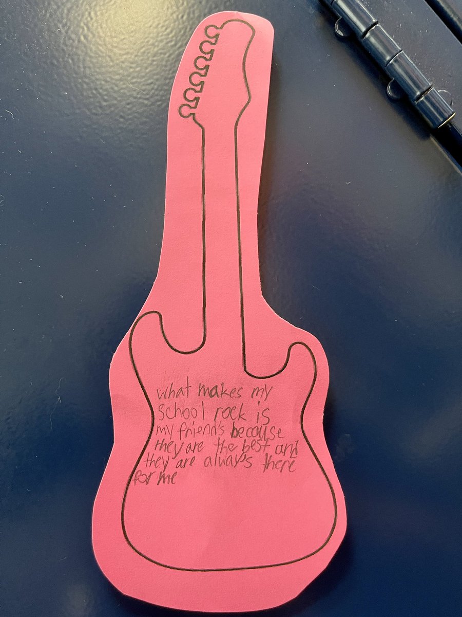 ccsd_eod's tweet photo. @ClarkCountySch Cram MS new teacher, Stephanie Francis, rocked an music/tech lesson during homeroom this morning! πΈπΆβ‘οΈπ
#CCSDRocks #CramMS #RockYourSchool #BeGreaterTogether @ccsd_lpld @CCSD_PLE @getyourteachon https://t.co/QvNzZQXFP8