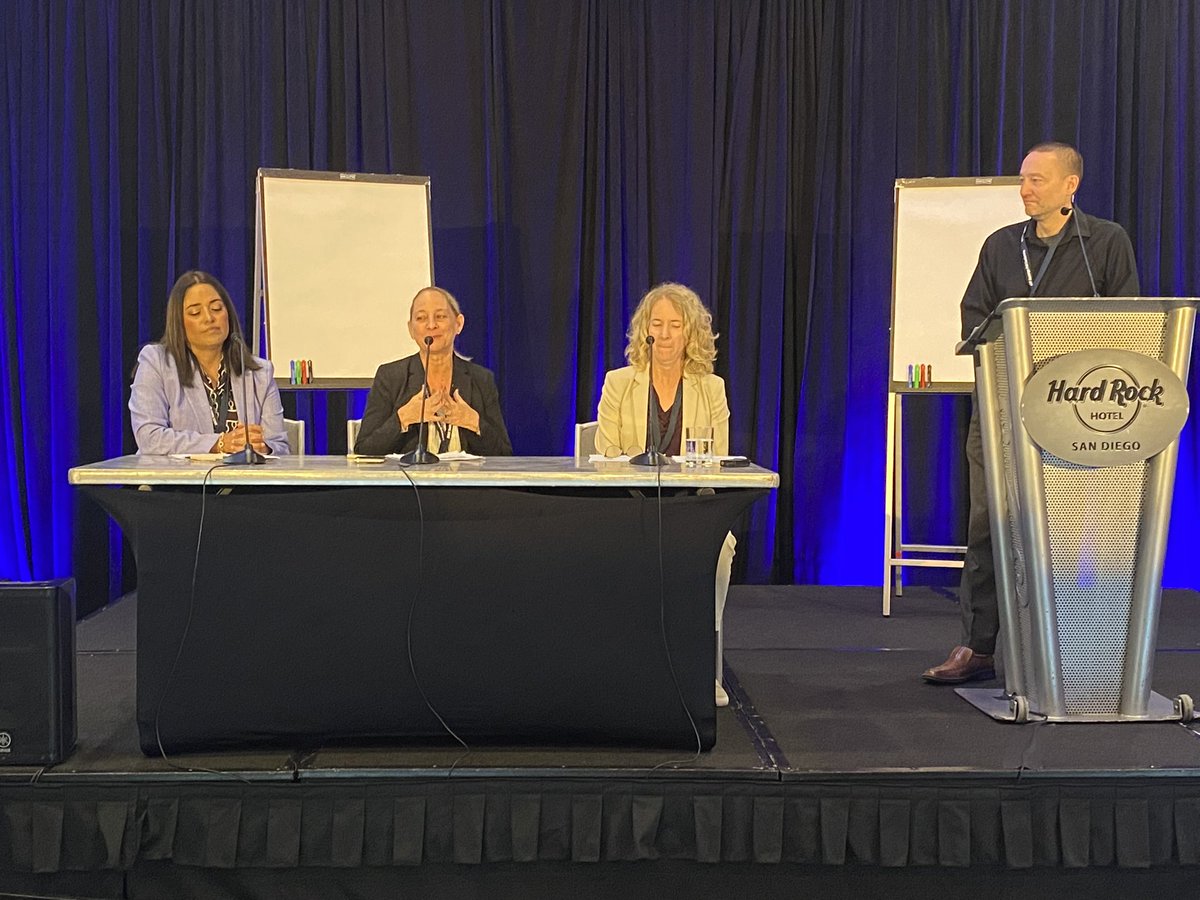 Starting off the morning just right with <a href="/LassiterBrian/">Brian Lassiter</a>! Many thanks to @coe2026 for the opportunity to share @LiveWell_SD South Region Leadership Team journey into excellence, alongside <a href="/SBCSSanDiego/">SBCS</a> Valerie Brew &amp; <a href="/SDCountyHHSA/">SD HHSA</a> #HSEC #RCC South Janet Barragan!