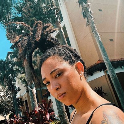 CaityJames3's tweet photo. #NewProfilePic https://t.co/32r6QLAf0Z