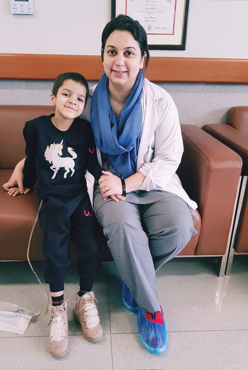 drjaveriahayatk's tweet photo. The love story of a patient and a surgeon!
Mahrosh - a beautiful child that got cured of a massive renal tumor!
May you thrive, lovely soul! 🌸
#surgeonlife #surgeon #dreams #passion #cancersurvivor #beautifulchild #strength #lovemyjob https://t.co/o4sjLuDC3O