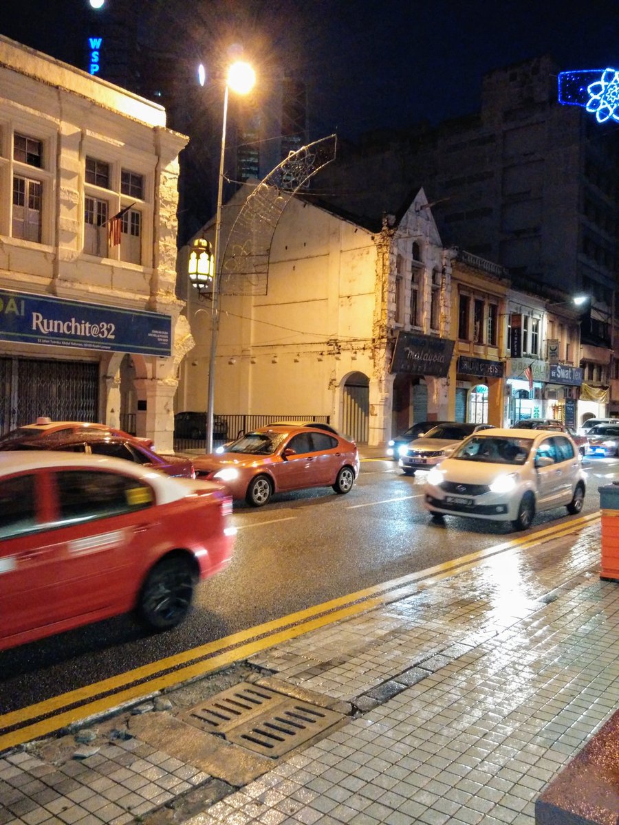 joshuaong's tweet photo. #Friday 18 November 2016: Eve of Bersih 5.
#ColiseumCafe - my first and last time. Now it's no more #Covidkilledit
#PreCovid19Days
#PrePandemic
No #COVID19 haha
KL icon Coliseum Cafe on Jalan TAR shuts for good, a victim of pandemic
#KualaLumpur
#CovidIsNotOver #ThrowbackThursday https://t.co/WXgXE6SuRy