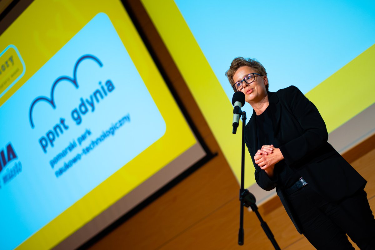 PPNT_Gdynia's tweet photo. Znamy zwycięzców Krajowego Konkursu @FestiwalExplory. Przez trzy dni podczas @Gdynia Explory Week gościliśmy na inspirujących wykładach i spotkaniach młodych adeptów świata nauki. 🔬
ℹ️ szczegóły: https://t.co/cj5Q1LGbPQ
#Explory #PPNT #Gdynia #Nauka https://t.co/NcABfdbrDR