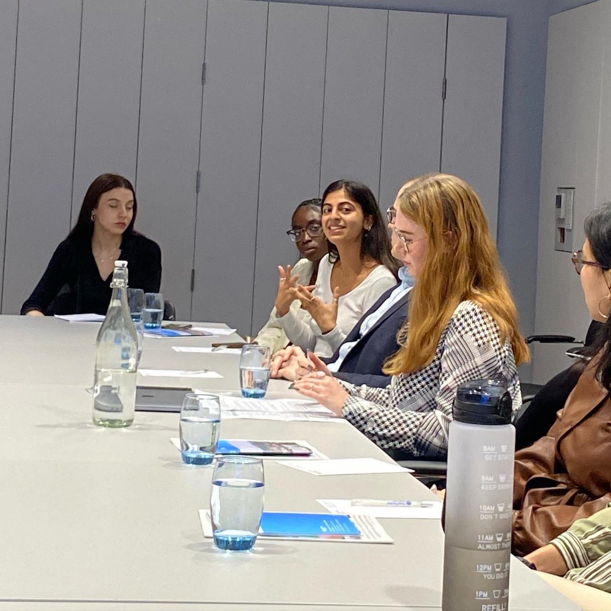 Future Leaders Network tweet media