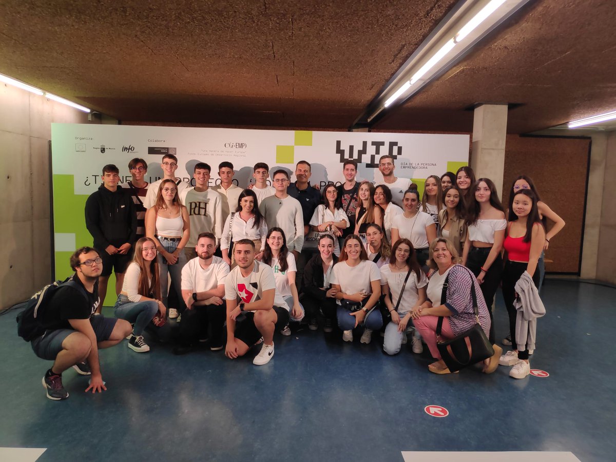 Semana intensa de actividades de #emprendimiento #aulaparaemprender hoy en #WIP22murcia con #alumnoscracks de <a href="/CESSamaniego1/">Cooperativa de Enseñanza Samaniego</a> disfrutando de una gran experiencia , enhorabuena <a href="/ArmadaAlvaro/">Álvaro Armada</a> <a href="/infoRMurcia/">Instituto de Fomento</a> por la organización de un evento de este nivel <a href="/CortesgLola/">Lola.ecoemprende</a>