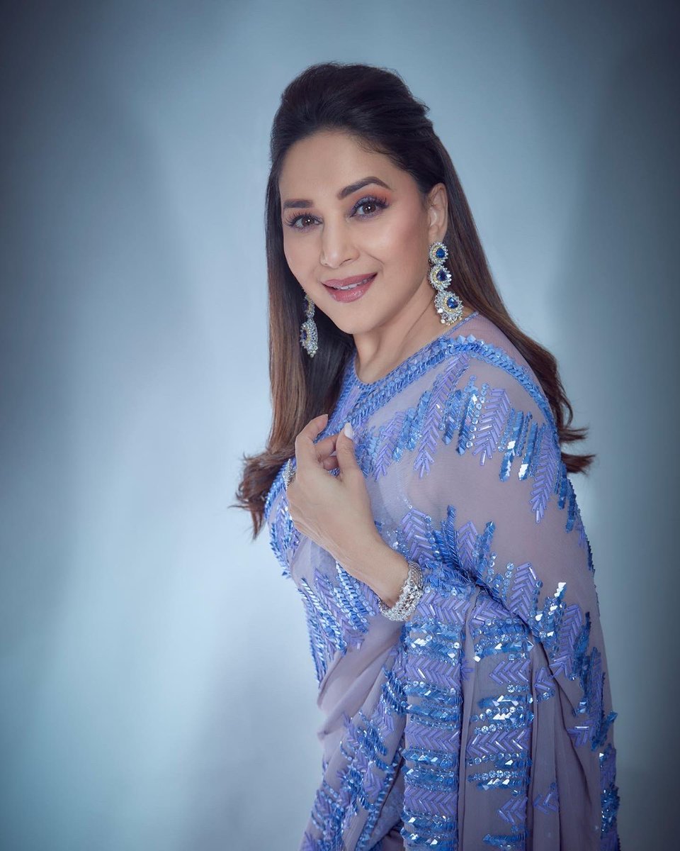 Madhuri Dixit Nene tweet media