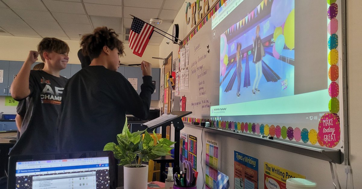ILAwithDooley's tweet photo. Don't let middle schoolers fool you.  They still love @GoNoodle brain breaks! #7thgrade #wolfPACK https://t.co/wePgsswwbb
