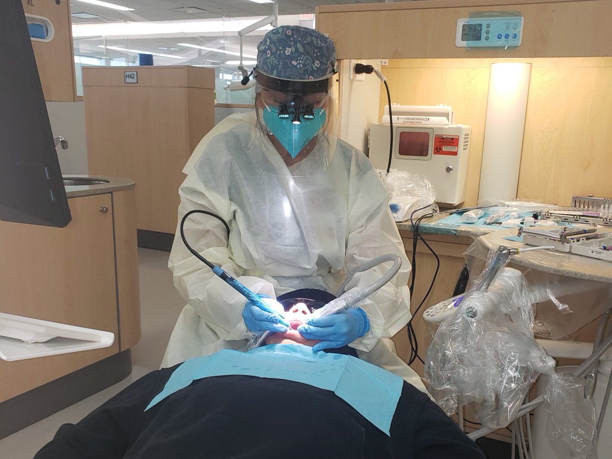 UTHealthHouston's tweet photo. A passion to learn, teach, and serve the community fuels our dental hygiene students at @UTSDHouston. Read the stories of 3 second-year students who are learning the skills they need to help people improve oral, and overall, health. #DentalHygieneMonth https://t.co/6HoE8i5r52 https://t.co/yGUNfv7PUe