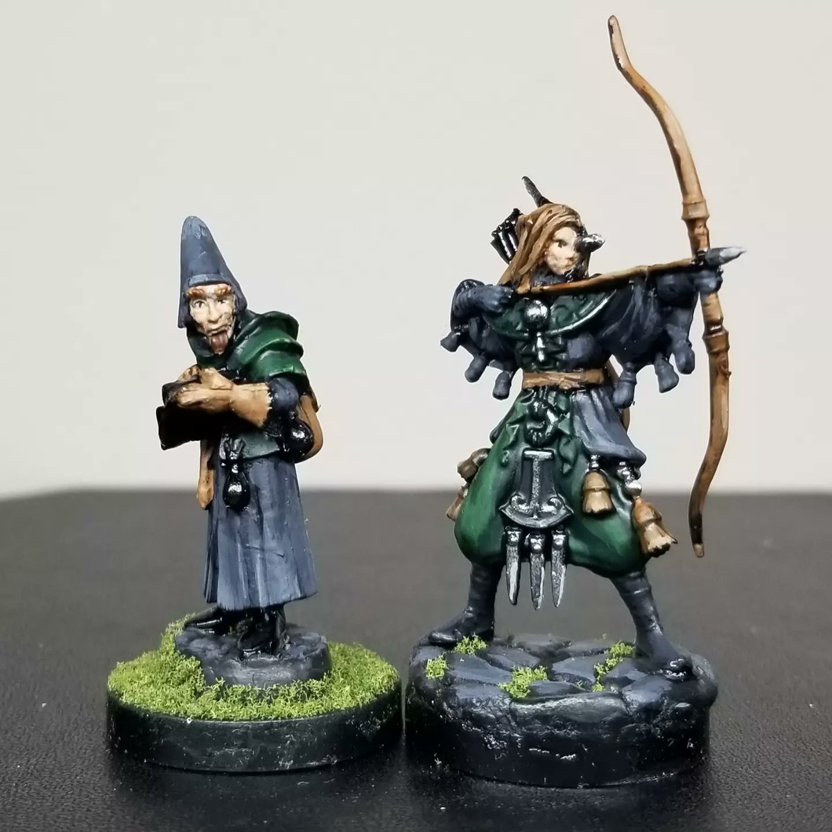 CraftNicks's tweet photo. I hold off on finishing bases to flock a batch at a time. What kind of #hobbyflow do you uniquely do? https://t.co/NLjSNE9iWD