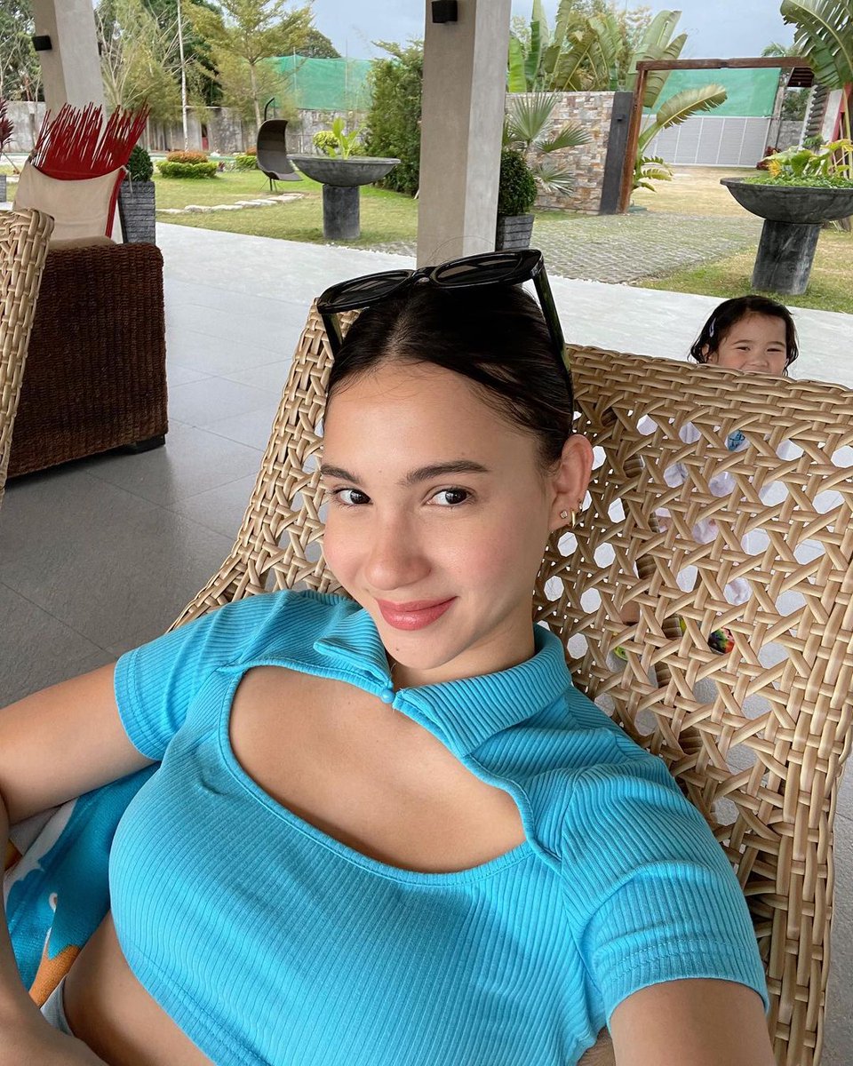 isabellemace tweet media