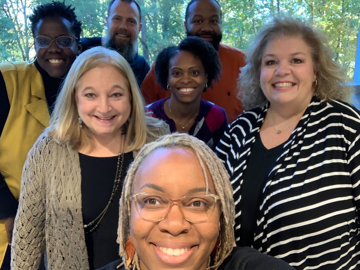 Connection. Collaboration. Fun. 🙌 That’s what our tHiRd tHuRsdays are all about and our first one yesterday was all of that and more! 
#ForwardTogether #VTeam